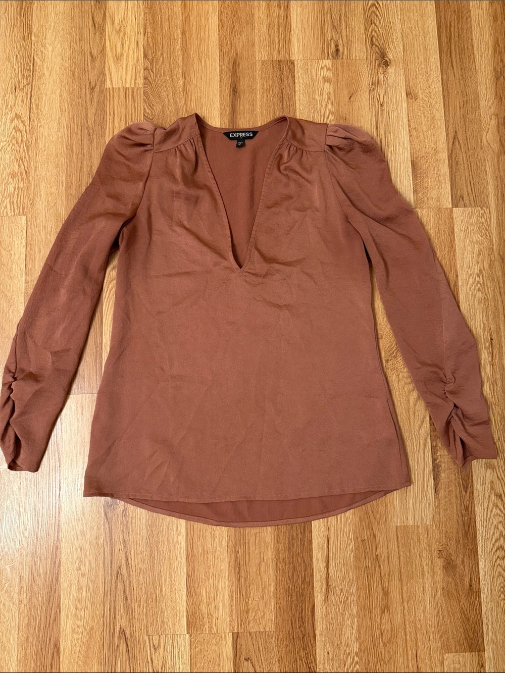 Express Women's Rust Brown V-Neck Long Sleeve Blouse